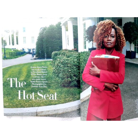 Vogue Magazine Kate Winslet on Fearlesness,Motherhood, Marriage... Oct '23 - Picture 8 of 10